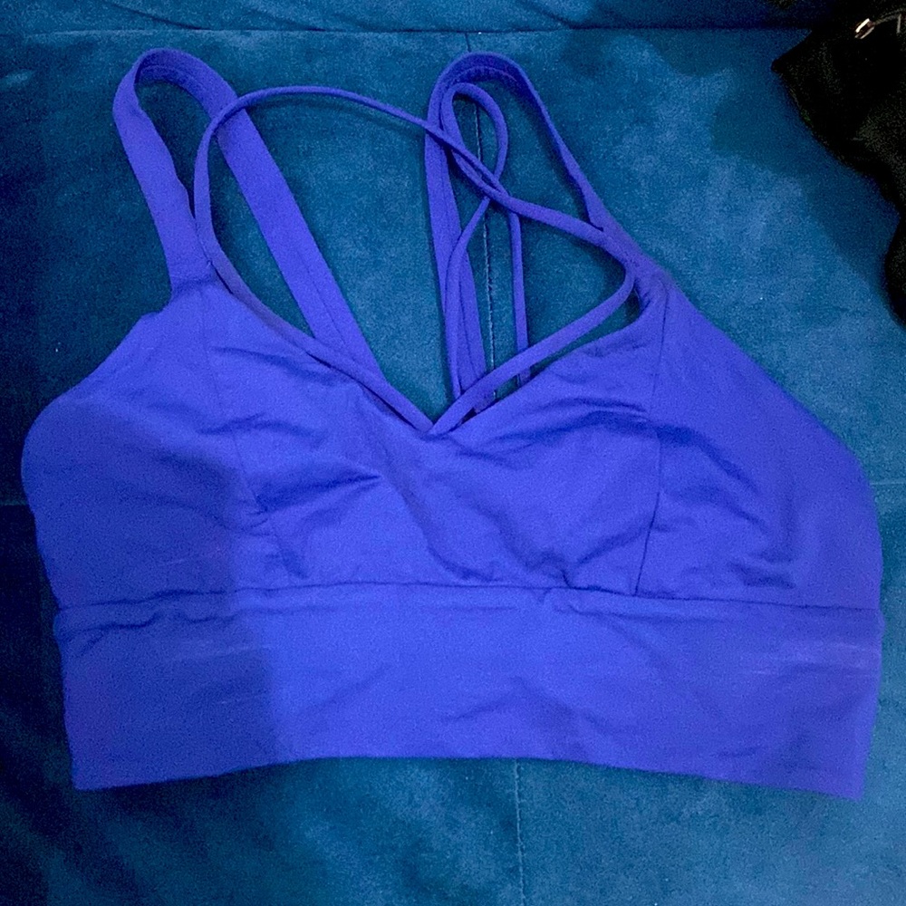 Lululemon sports bra